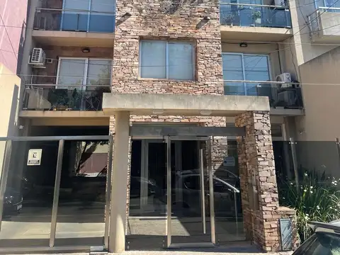 Departamento en venta y alquiler en Castelar Norte