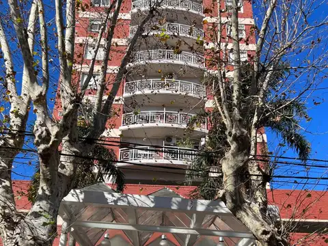 VENTA DEPARTAMENTO 4 AMB VISTA AL RIO TIGRE CENTRO