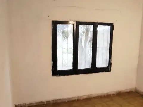 Casa en Alquiler con 1 cochera