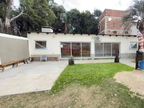 Villa Adela 100