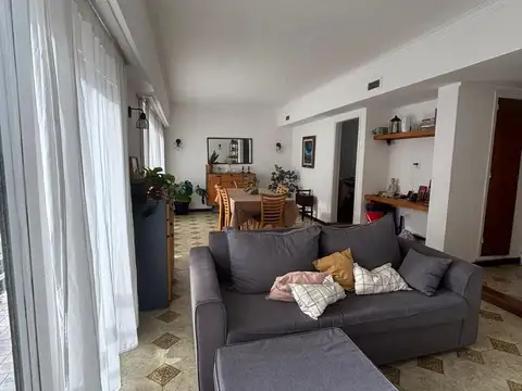 Departamento en Alquiler de 5 ambientes