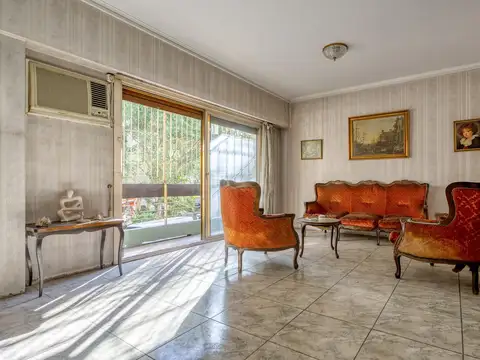Avenida Juan Bautista Alberdi 2000