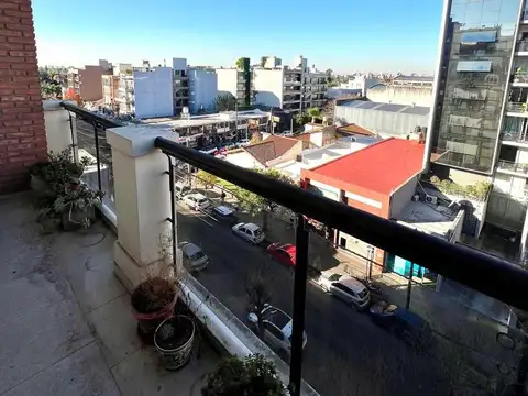 Departamento en Venta con 4 cocheras
