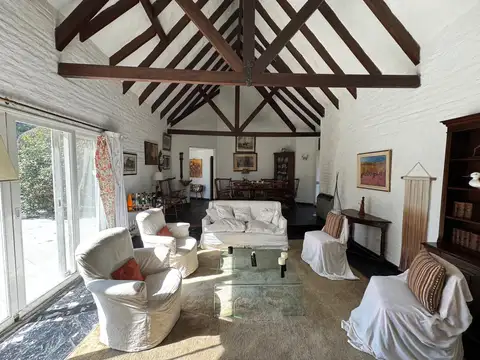Casa 4 ambientes con 3 baños