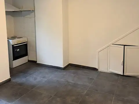 Depto Tipo Casa en Alquiler en San Isidro, $ 650.000