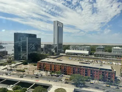 Oficina en Alquiler con 5 cocheras