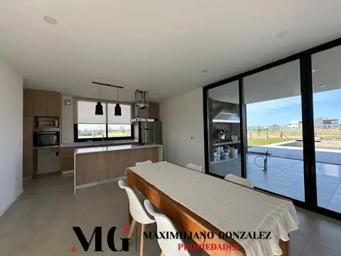 Casa en Venta de 4 dormitorios