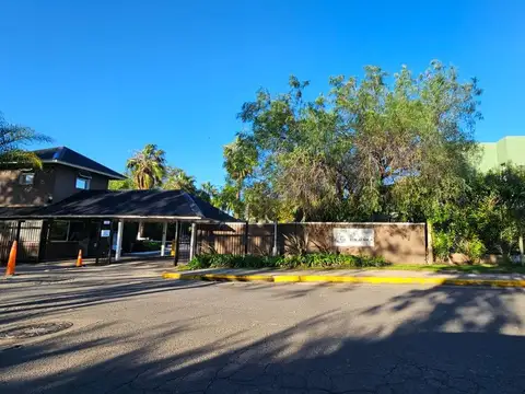 VENTA CASA 4 AMB. LOS ALAMOS TIGRE APTO CREDITO