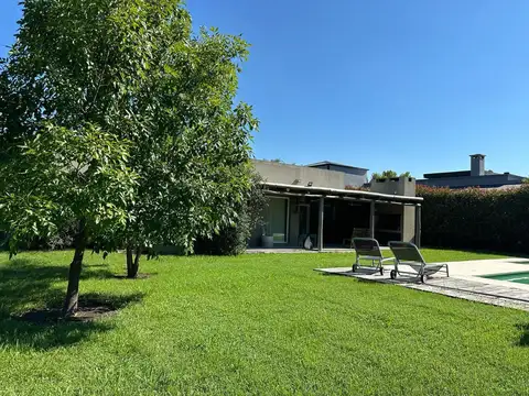 Alquiler Temporal  Casa Barrio Privado La Emilia | VCO Propiedades