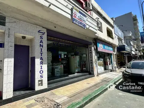 Gran Oficina/Local en PA, 7 Amb. Sobre Av. Maipú