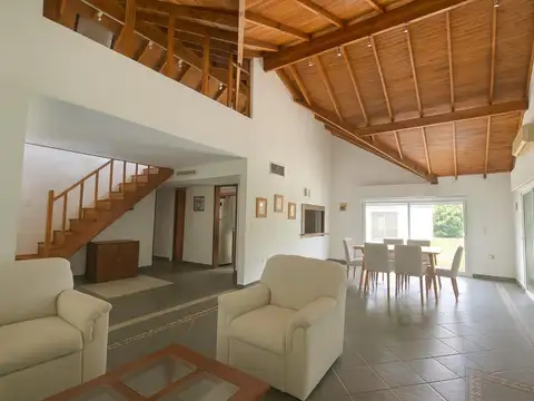 Casa en Venta al Oeste