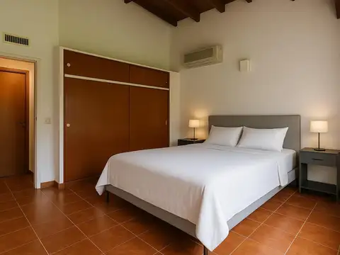 Casa 5 ambientes con 4 baños