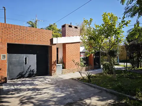 Constitución 223 Belen de Escobar