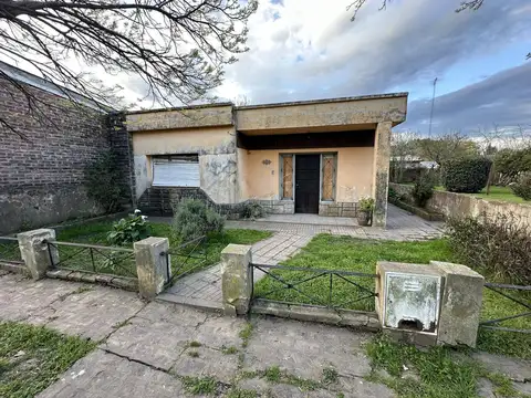 CASA A RECICLAR SAN ANDRES DE GILES