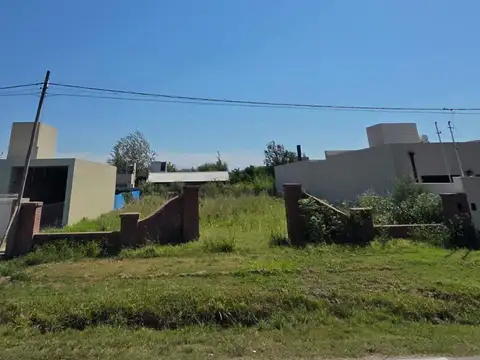 Terreno en Venta en Funes, USD 43.000