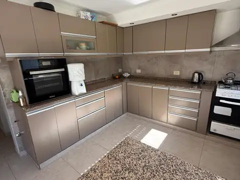 Casa en Venta al Este