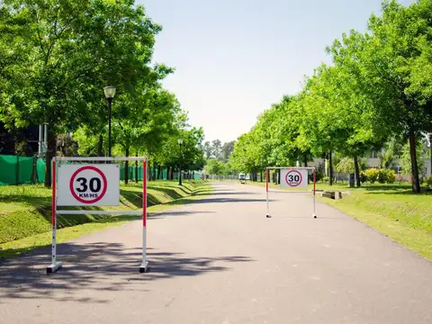 Terreno en Venta en Moreno, USD 64.900