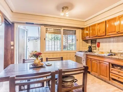 Casa en Venta en Castelar Sur, USD 400.000