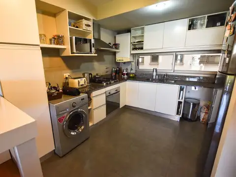 Departamento 4 ambientes con 2 baños