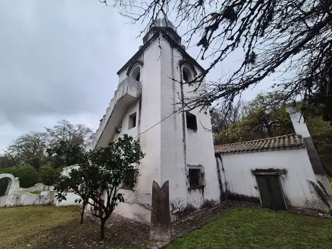 LOS ROBLES 200
