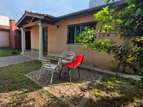 Venta de Casa 3 Ambientes en Villa Sarmiento, Morón