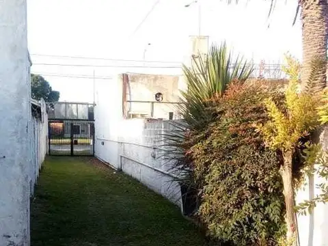 Depto Tipo Casa en Venta de 2 ambientes