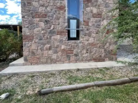 Casa 3 ambientes con 2 baños