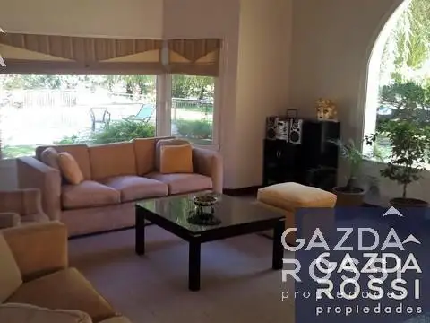 Casa en Venta de 5 dormitorios