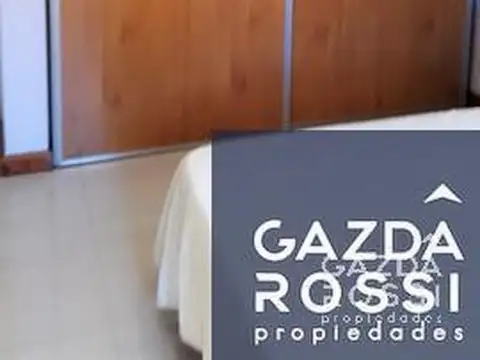 Excelente casa en doble a la venta en Saint Thomas Sur