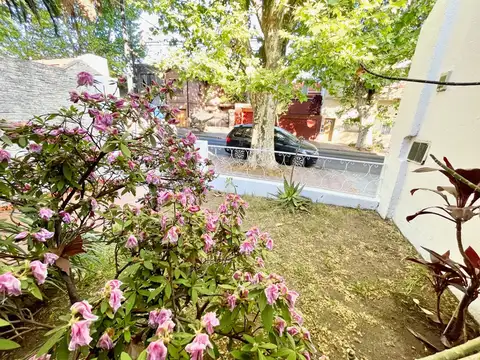 Depto Tipo Casa 4 ambientes con 2 baños