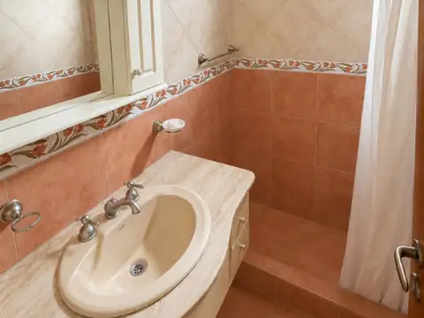 CASA QUINTA VENTA 2500 m2  EL PATO BERAZATEGUI
