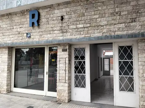 OVIDIO LAGOS 3290 | CASA PB 2 DORMITORIOS CON COCHERA DOBLE Y PATIOS