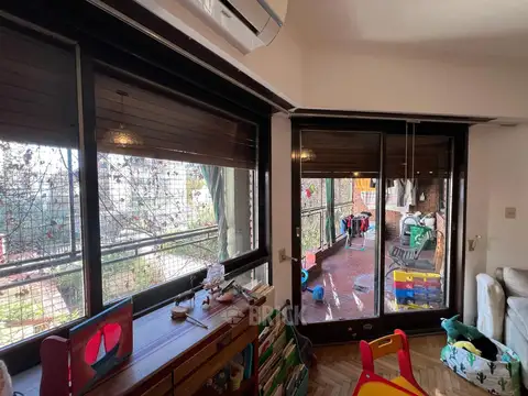 Depto Tipo Casa 5 ambientes con 4 baños