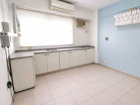 Oficina en Venta 51 años