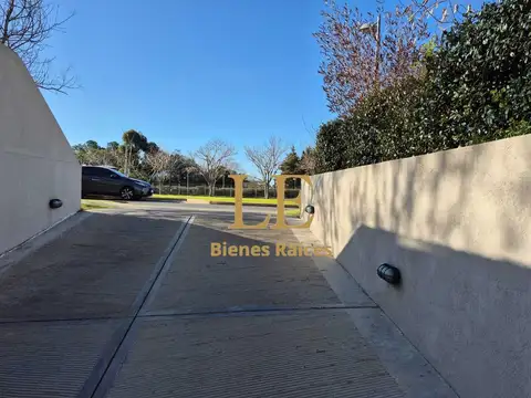 Cochera en Venta con acceso Rampa Fija