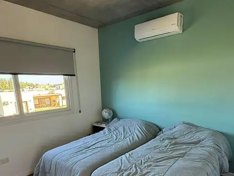 Casa en Alquiler Temporal con 2 cocheras