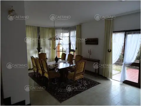 Casa en Alquiler Temporal de 5 dormitorios