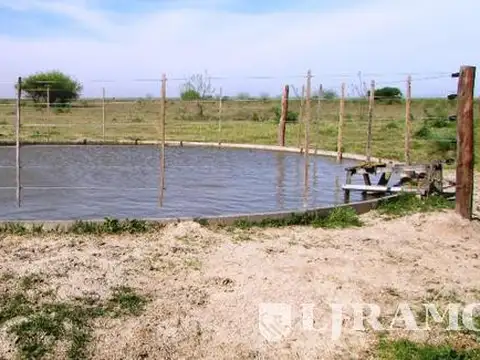 4338 ha ganaderas sobre Río Salado. Zona Argentina/Selva, Santiago del Estero.