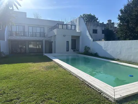 Salvador Debenedetti 1200