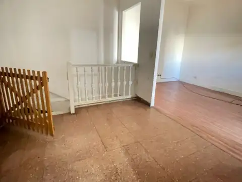 ALQUILER DEPARTAMENTO TIPO PH DE 3 AMBIENTES EN BERNAL