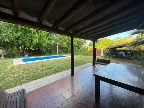 Casa en Alquiler en Mendoza, $ 700.000