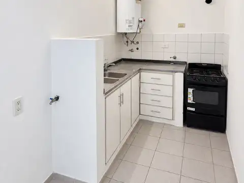 Depto Tipo Casa en Alquiler en Abasto, $ 950.000