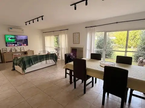 Casa en Alquiler de 4 dormitorios
