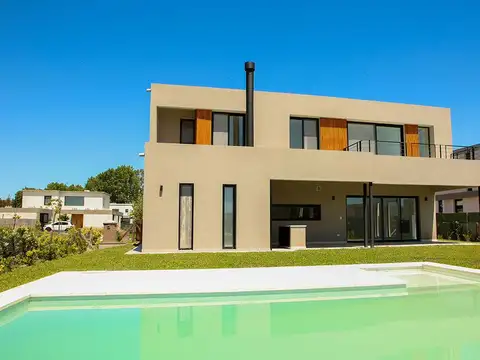Casa en Venta en La Calesa, Pilará  - 6 Ambientes