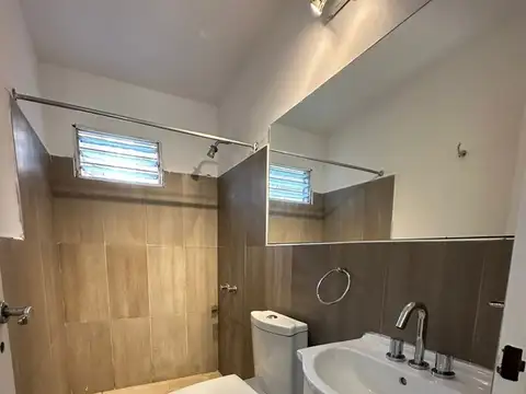 Depto Tipo Casa 2 ambientes con 1 baño