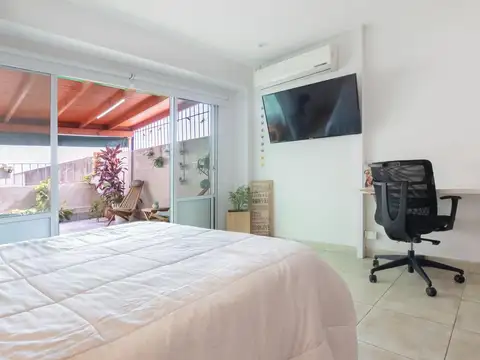 Alquiler temporario - departamento monoambiente con patio en Devoto