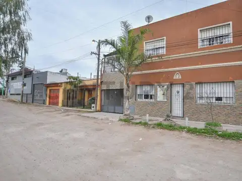OPORTUNIDAD TRES CASAS EN BLOQUE