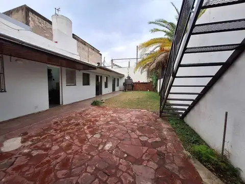 VENTA CASA 4 AMB DON BOSCO 280 M2 QUINCHO