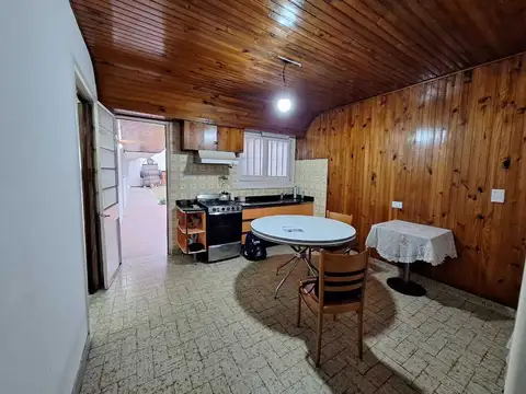 VENTA CASA 4 AMB DON BOSCO 280 M2 QUINCHO