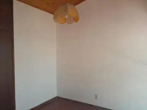 VENTA CASA 2 DORM EN GODOY CRUZ APTA CRÉDITO